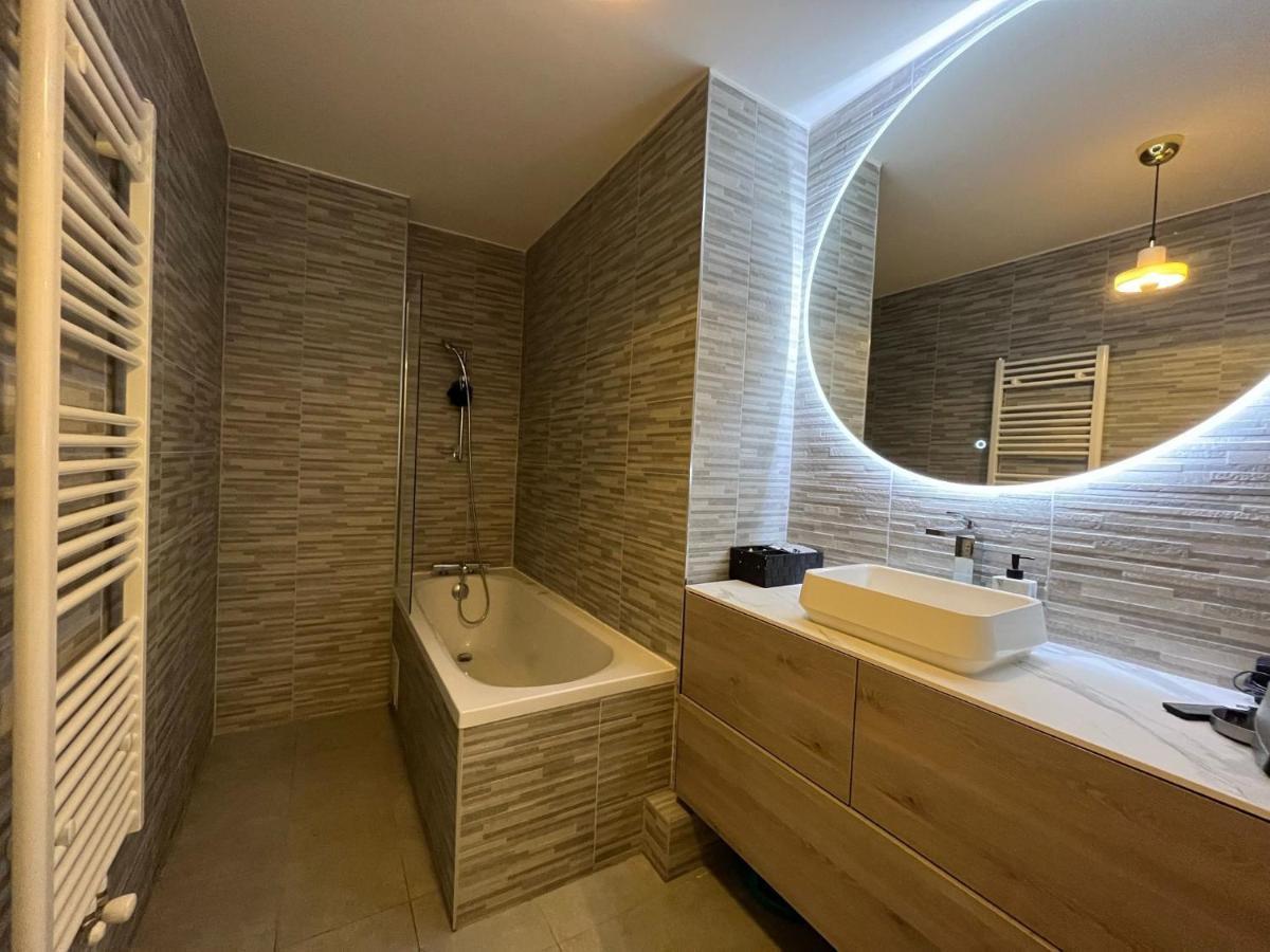 Appartement Luxueux Climatise Avec Terrasse, 6 Couchages - 17Eme Arrondissement De Paris Clichy Eksteriør billede